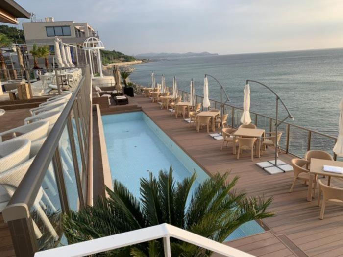 Awaji Egaosakuie Tonouchi Villa Bagian luar foto